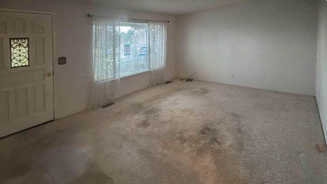 1023 NE Primrose Place, Grants Pass, OR 97526