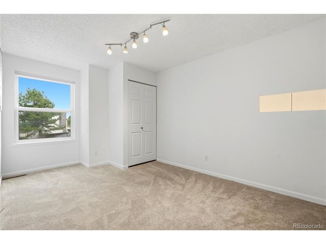 7981 S Vine Ct, Centennial, CO 80122