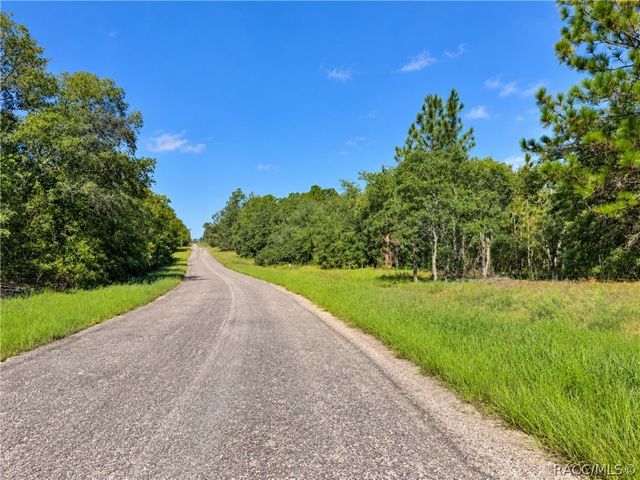 1379 W Hialeah Drive, Dunnellon, FL 34434