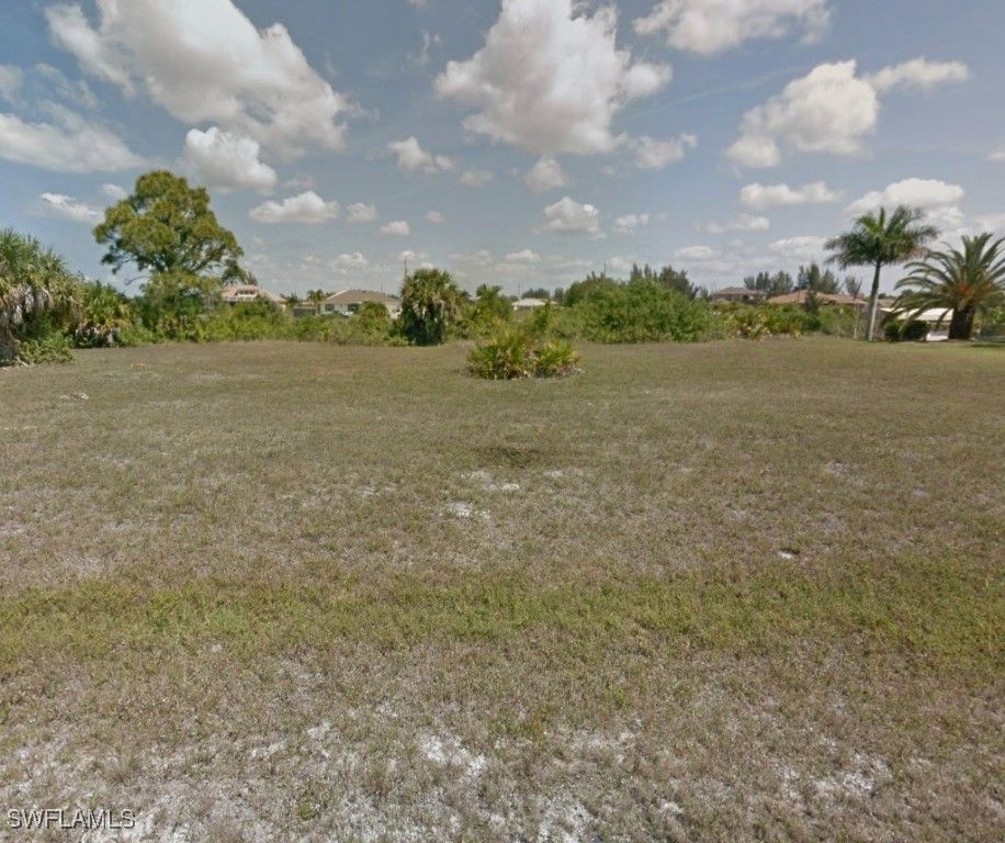 3305 NW 17th LN, Cape Coral, FL 33993