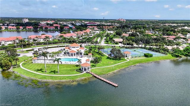 7707 Jewel LN 104, Naples, FL 34109
