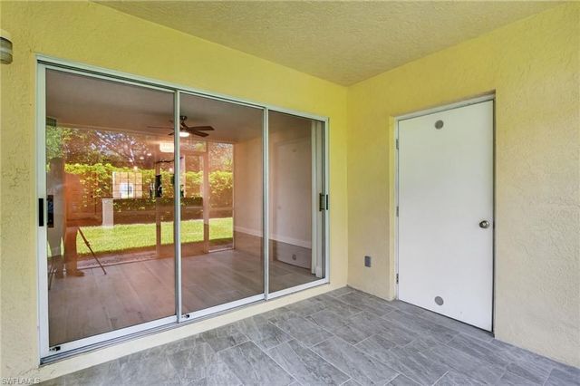 7707 Jewel LN 104, Naples, FL 34109