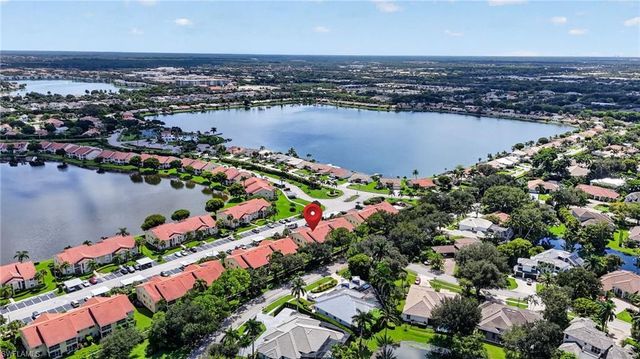 7707 Jewel LN 104, Naples, FL 34109