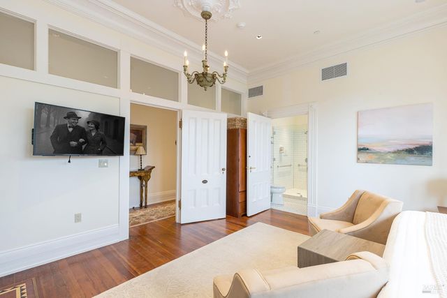 423 Seminary St, Napa, CA 94559