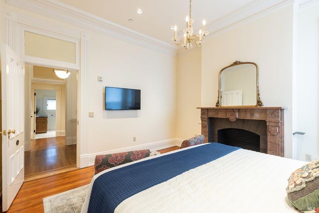 423 Seminary St, Napa, CA 94559