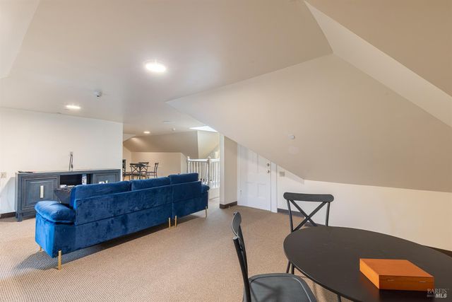 423 Seminary St, Napa, CA 94559