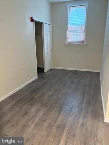 810 W SOMERSET ST, Philadelphia, PA 19133