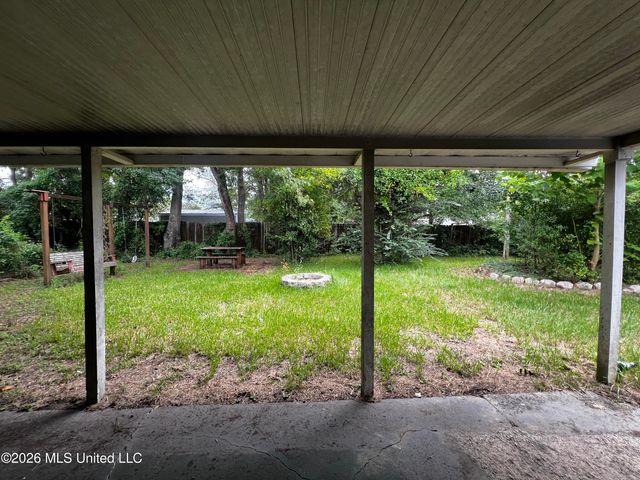 204 N Wilson Boulevard, Gulfport, MS 39503