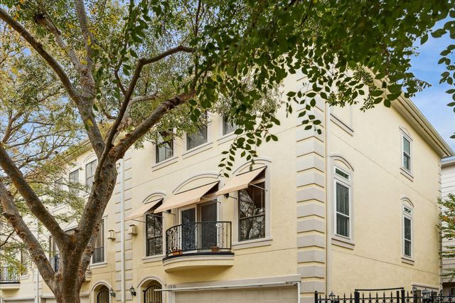 3515 Yupon Street, Houston, TX 77006