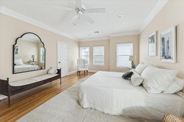 3515 Yupon Street, Houston, TX 77006