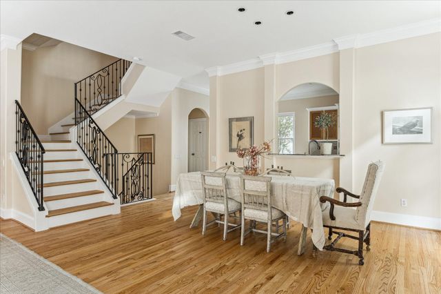 3515 Yupon Street, Houston, TX 77006