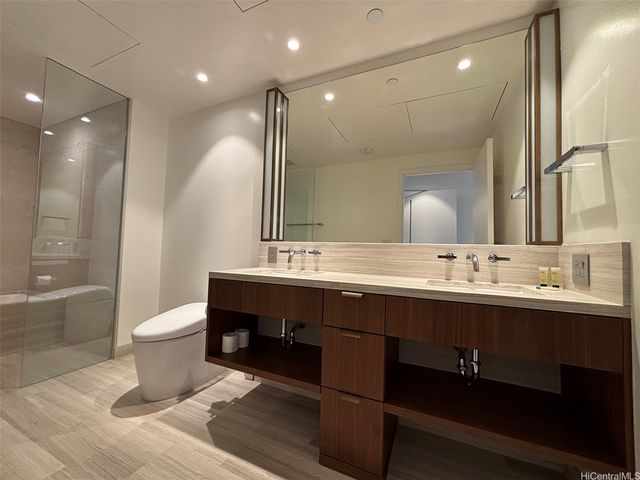 1100 Ala Moana Boulevard 1306, Honolulu, HI 96814