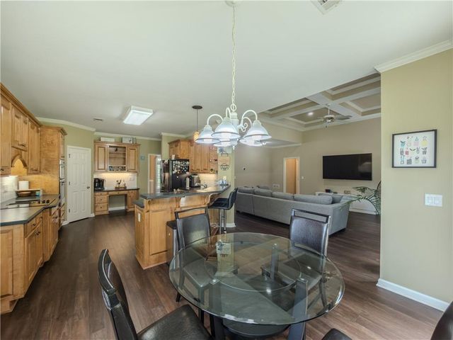 1021 Trailway Circle, Snellville, GA 30078
