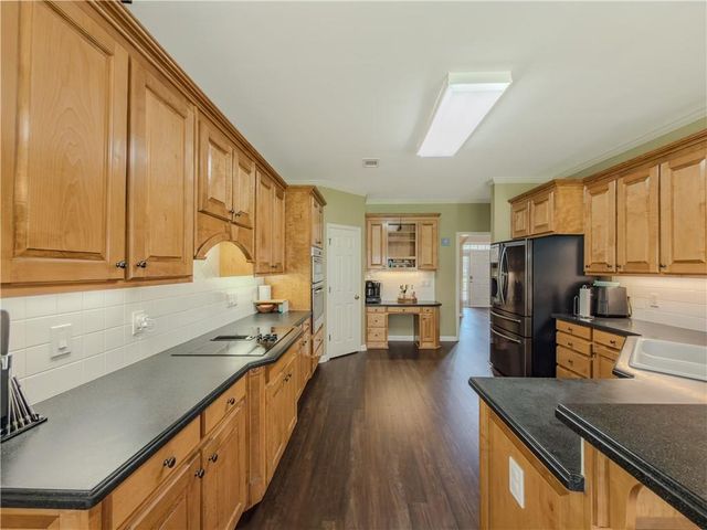 1021 Trailway Circle, Snellville, GA 30078