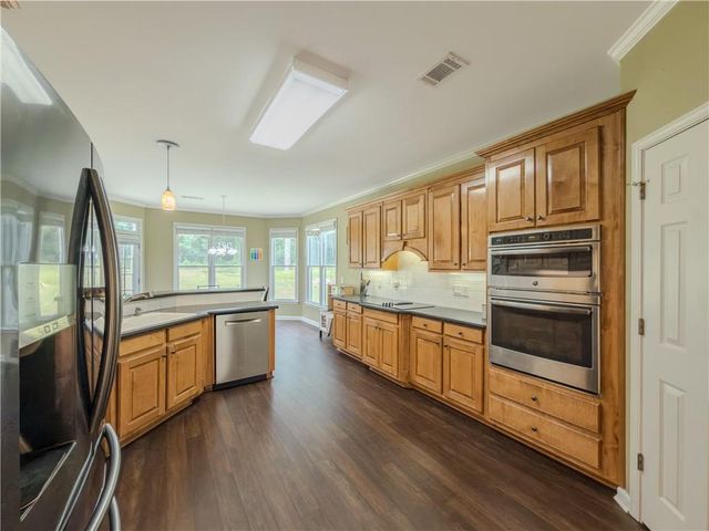 1021 Trailway Circle, Snellville, GA 30078