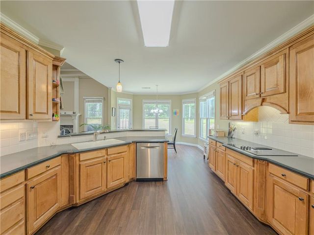 1021 Trailway Circle, Snellville, GA 30078
