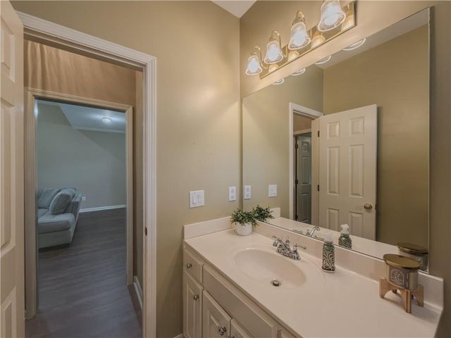 1021 Trailway Circle, Snellville, GA 30078