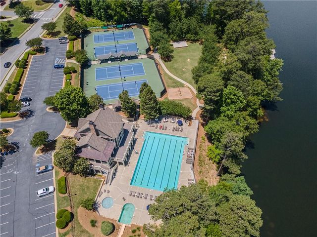 1021 Trailway Circle, Snellville, GA 30078