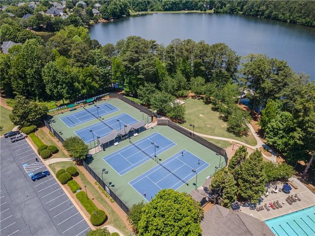 1021 Trailway Circle, Snellville, GA 30078