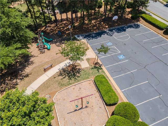 1021 Trailway Circle, Snellville, GA 30078