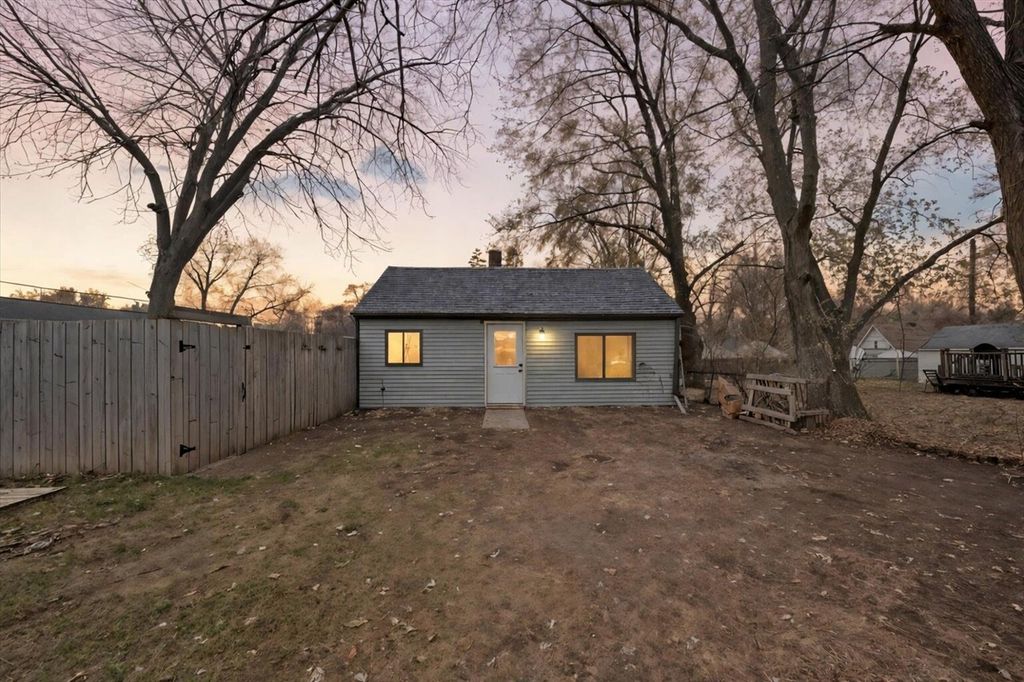 167 N Ford Boulevard, Ypsilanti, MI 48198