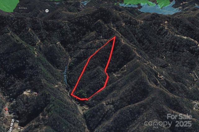 999 Cullisia Road, Bryson City, NC 28713