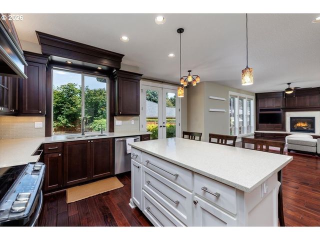 15275 Sw BRIGHTON Way, Beaverton, OR 97007