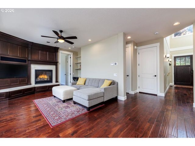 15275 Sw BRIGHTON Way, Beaverton, OR 97007