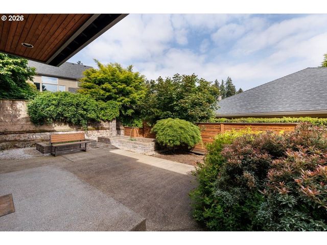15275 Sw BRIGHTON Way, Beaverton, OR 97007