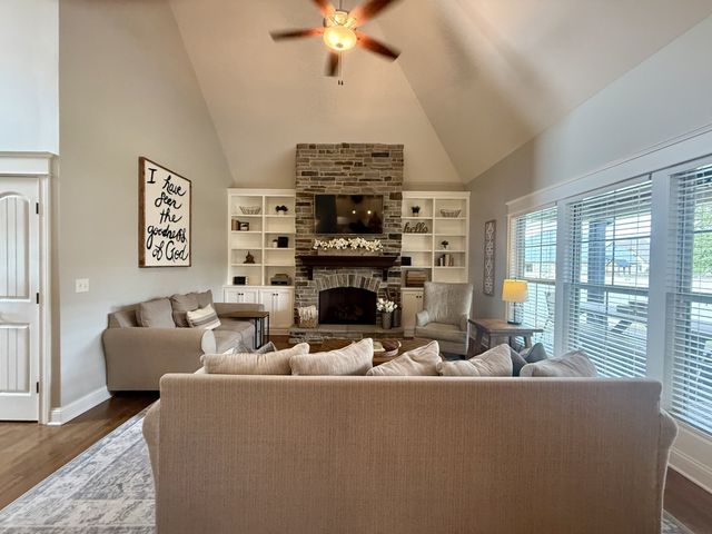 3309 S Glen Gables Blvd, Bowling Green, KY 42101