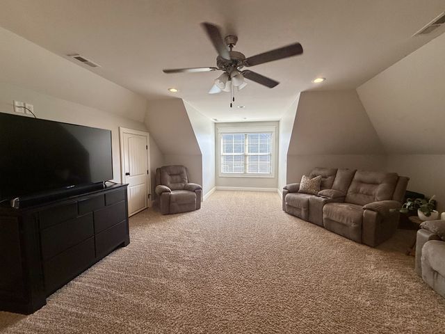 3309 S Glen Gables Blvd, Bowling Green, KY 42101