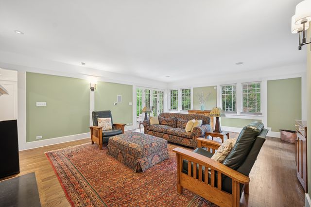 100 Old Green Bay Road, Winnetka, IL 60093