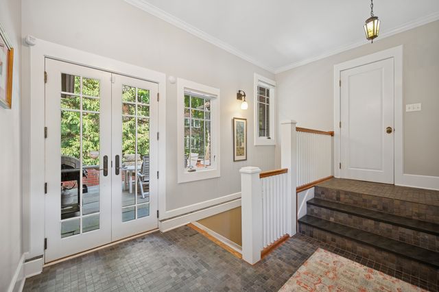 100 Old Green Bay Road, Winnetka, IL 60093