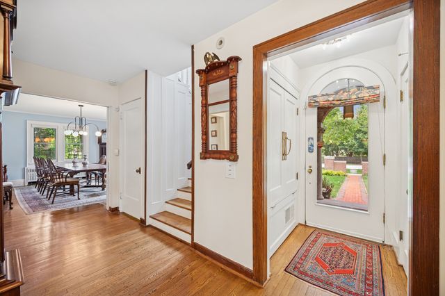 100 Old Green Bay Road, Winnetka, IL 60093