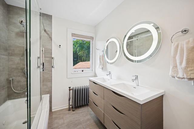 100 Old Green Bay Road, Winnetka, IL 60093