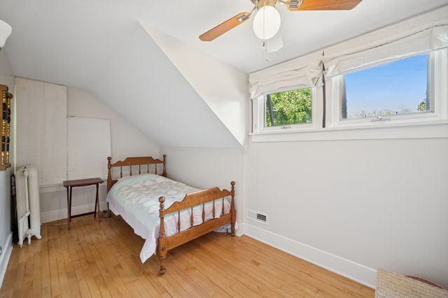 100 Old Green Bay Road, Winnetka, IL 60093