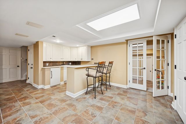 100 Old Green Bay Road, Winnetka, IL 60093