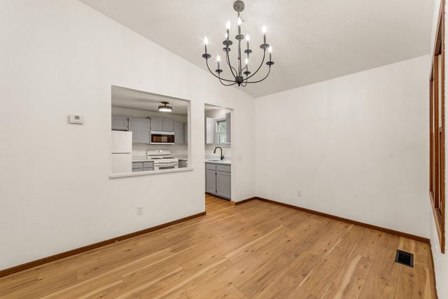 7019 W 110th Street Circle 15, Bloomington, MN 55438