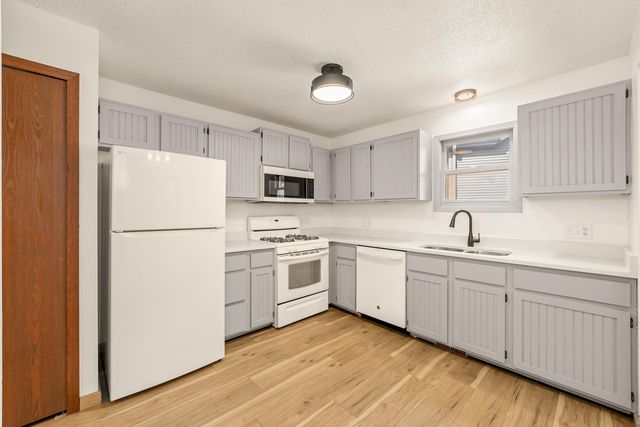 7019 W 110th Street Circle 15, Bloomington, MN 55438