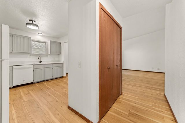 7019 W 110th Street Circle 15, Bloomington, MN 55438