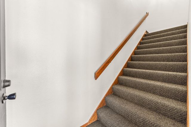 7019 W 110th Street Circle 15, Bloomington, MN 55438