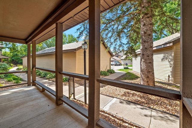 7019 W 110th Street Circle 15, Bloomington, MN 55438