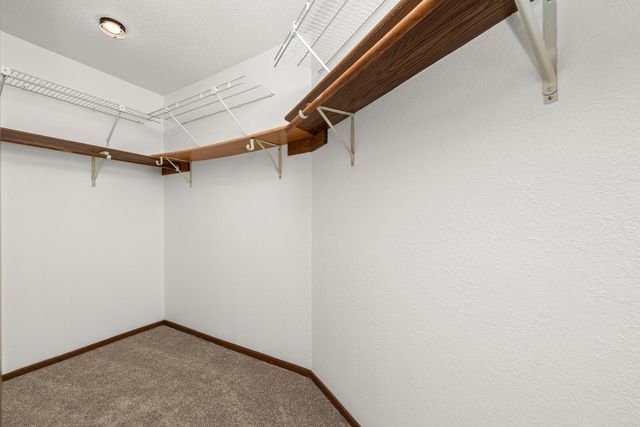 7019 W 110th Street Circle 15, Bloomington, MN 55438