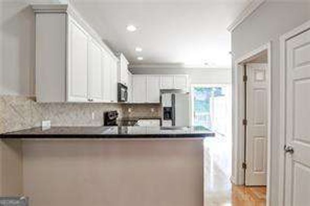 1208 Liberty Parkway NW 908, Atlanta, GA 30318
