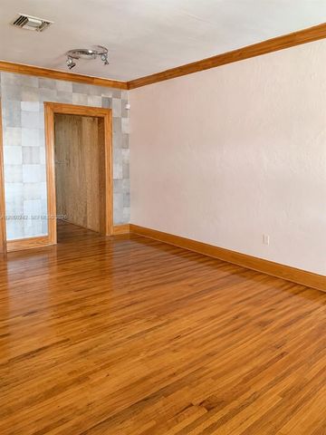 1630 NW 124th St, North Miami, FL 33167