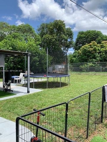 1630 NW 124th St, North Miami, FL 33167