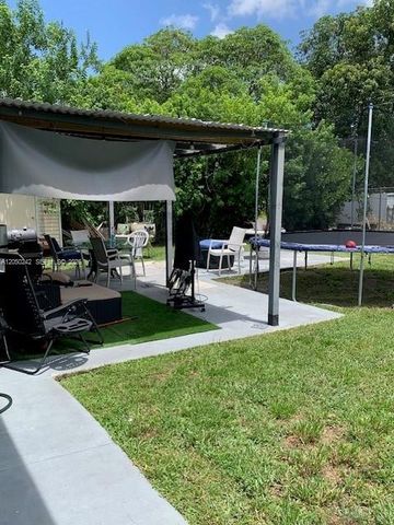 1630 NW 124th St, North Miami, FL 33167