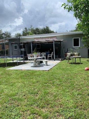 1630 NW 124th St, North Miami, FL 33167