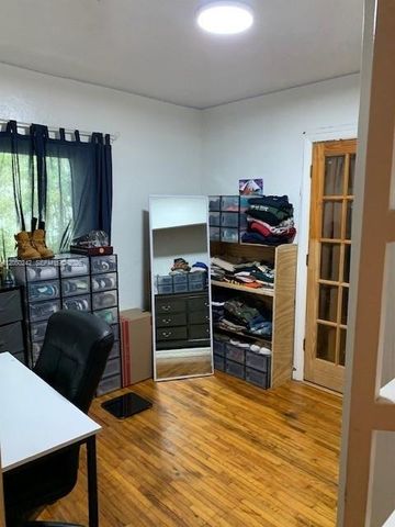 1630 NW 124th St, North Miami, FL 33167