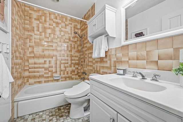 872 Loyalton Drive, Campbell, CA 95008